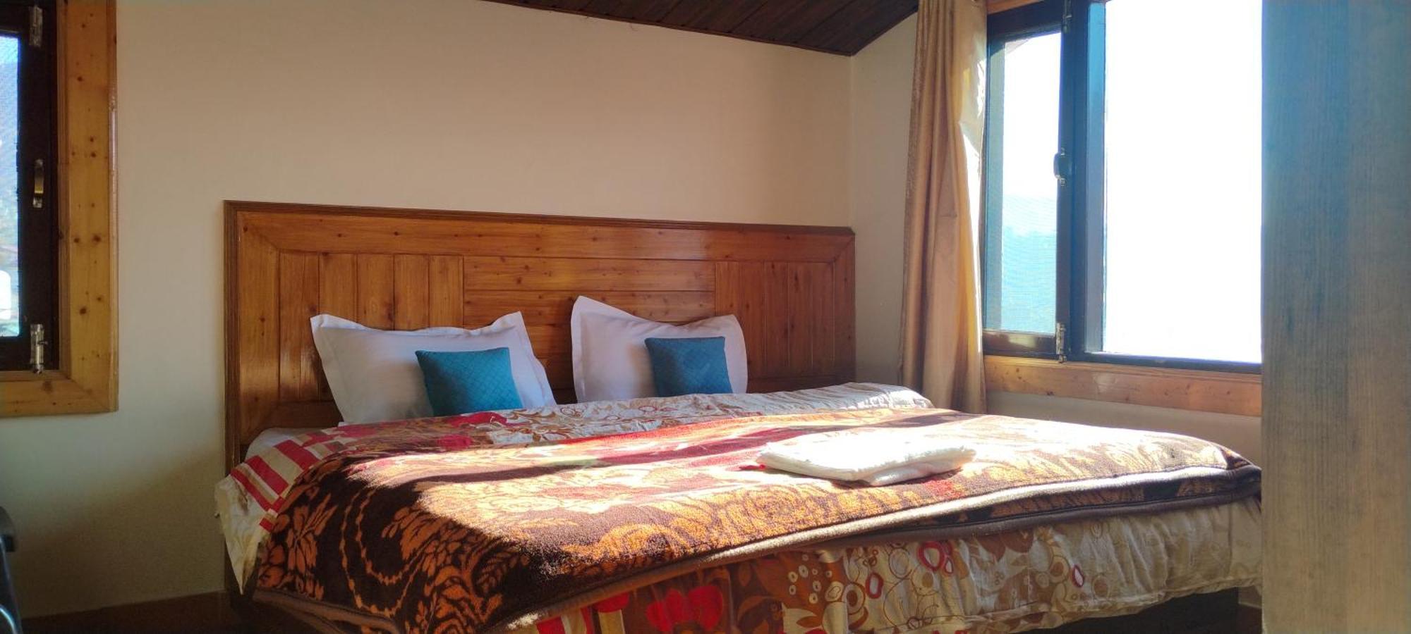 Thakur Homes- Couple And Family Friendly Homestay Shimla Exterior photo